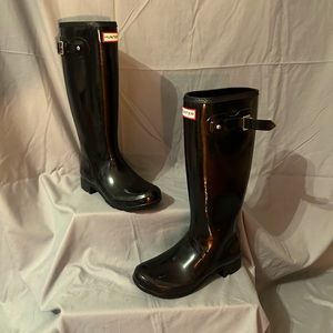 Hunter Women’s Tall Rain Boots, gloss size 8